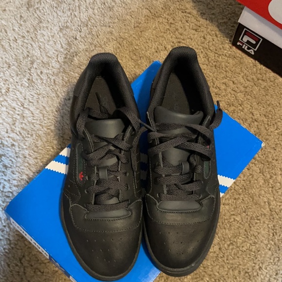 Yeezy power phase - Picture 2 of 5